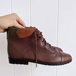 Vintage Bayberry & Co Booties